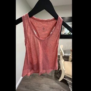 Lululemon size 4 tank
